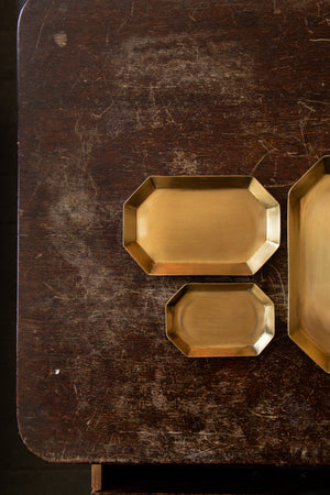 Fog Linen Work Brass Plate Long Octagonal