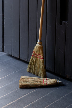 Tumut Whisk Broom 2 Tie