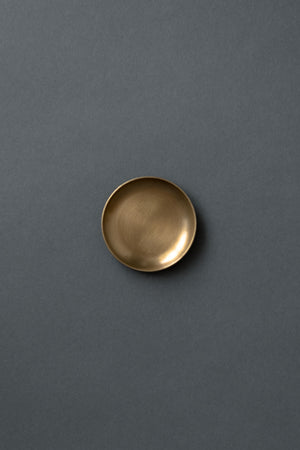 Fog Linen Work Brass Round Plate