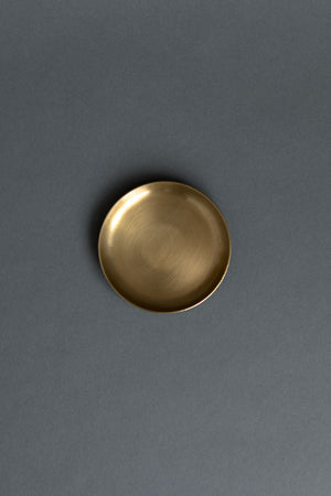 Fog Linen Work Brass Round Plate