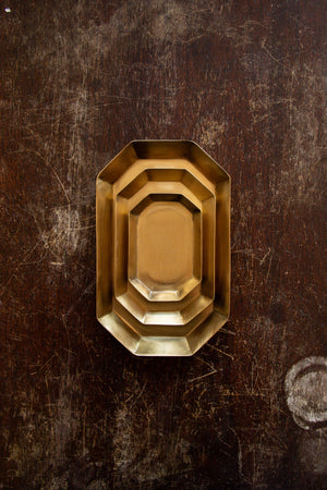 Fog Linen Work Brass Plate Long Octagonal