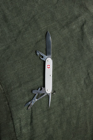 Victorinox Pioneer X