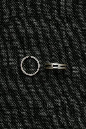 Anna Varendorff Narrow Parallel Lines Ring