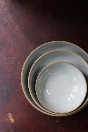 Hasami Porcelain Round Bowl Gloss Grey