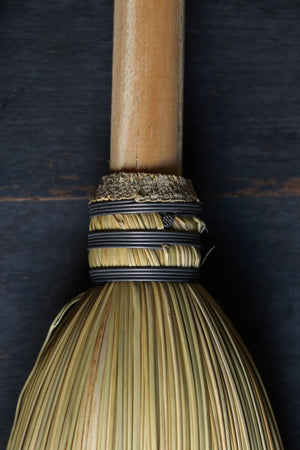 Tumut Woolshed Broom 7 Tie