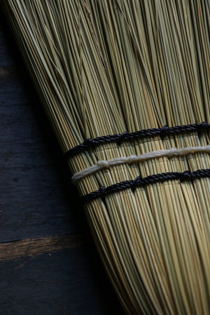 Tumut Caravan Broom 4 Tie