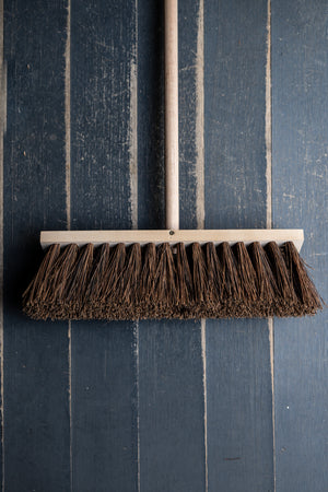 Iris Hantverk Street Brooms