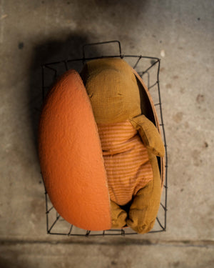 Maileg Gantosaurus In Egg Medium Dark Ocher
