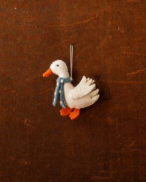Pashom Christmas Goose With Scarf Ornament