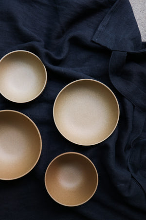 Hasami Porcelain Round Bowl Natural