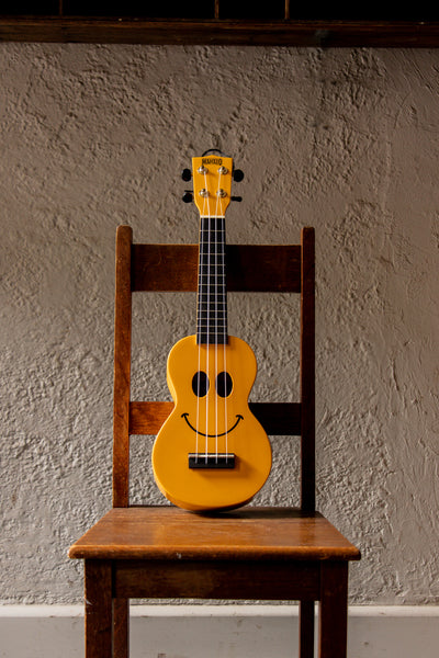 Mahalo smiley store face ukulele